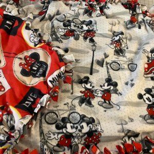 Mickey and Minnie Mouse Tie Fleece Blanket